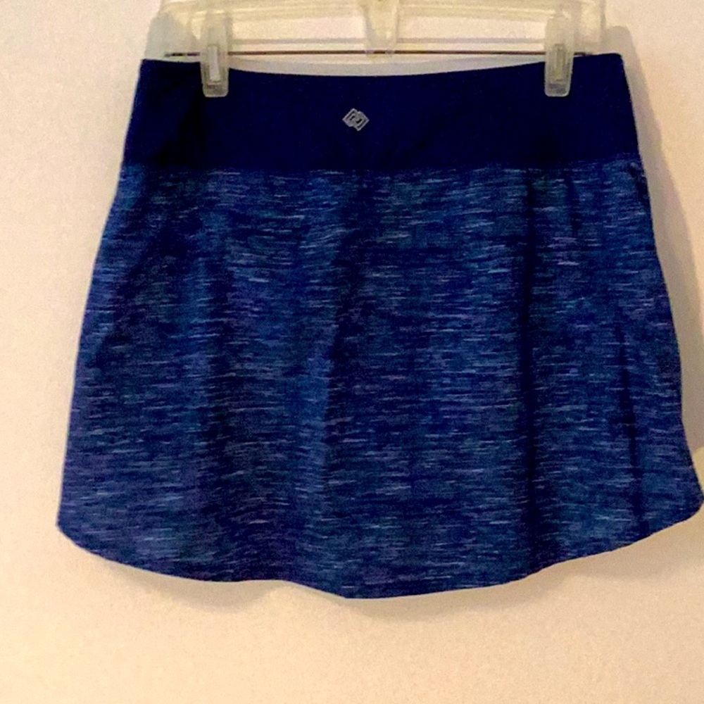 Zelos skort